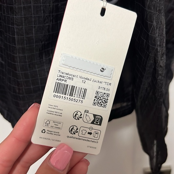 Lululemon NWT Team Canada Translucent Hooded Jacket Paris Olympics 2024 - Picture 9 of 13